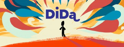 Piirroshahmo seisoo pienellä kukkulalla. Hänen yläpuolellaan on DiDa-logo, jonka takaa leviää erivärisiä värialueita, kuin pilviä taivaalle.